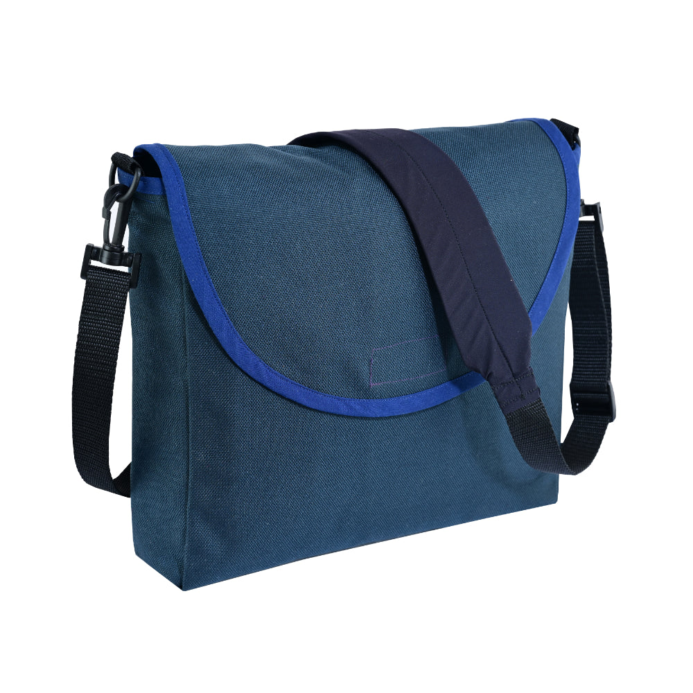 LVAD Messenger Bags–Navy Canvas LVAD Gear